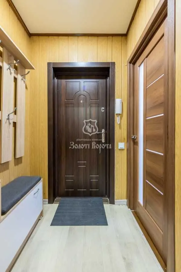 Фото Продаю 3 кімнатну квартиру, 70 кв. м, Миколи Бажана просп.  Київ, ціна: 95000 USD, код 8998