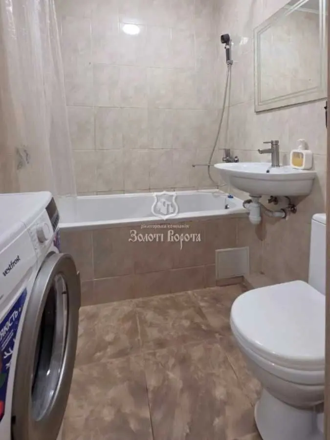 Фото Продаю 1 кімнатну квартиру, 33.4 кв. м, Милославська вул.  Київ, ціна: 40000 USD, код 9000