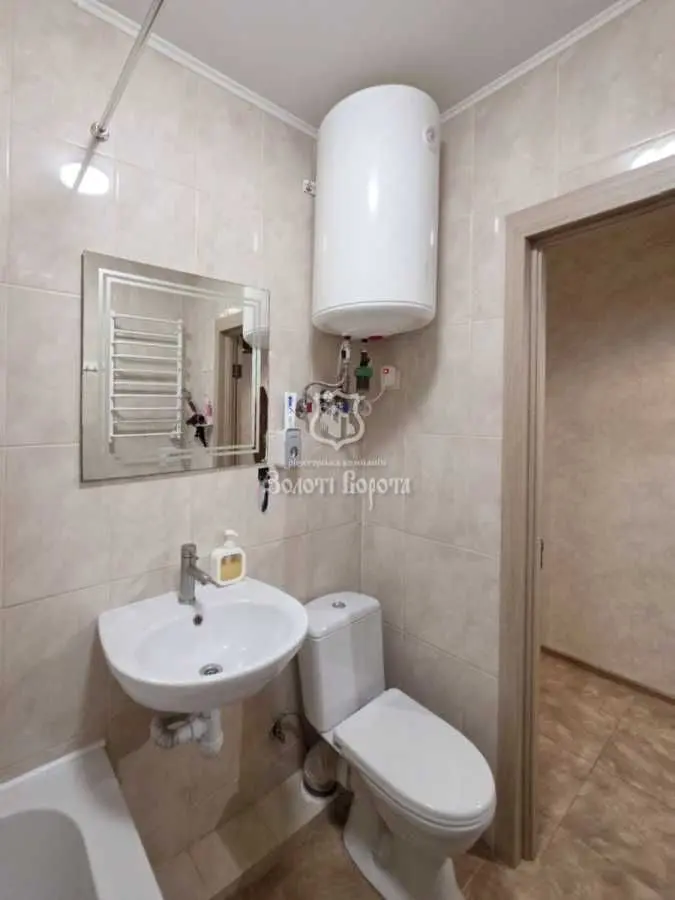 Фото Продаю 1 кімнатну квартиру, 33.4 кв. м, Милославська вул.  Київ, ціна: 40000 USD, код 9000