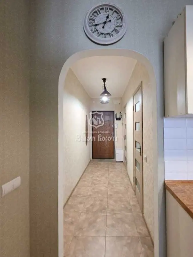 Фото Продаю 1 кімнатну квартиру, 33.4 кв. м, Милославська вул.  Київ, ціна: 40000 USD, код 9000