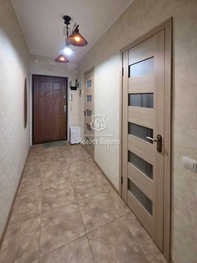 Фото Продаю 1 кімнатну квартиру, 33.4 кв. м, Милославська вул.  Київ, ціна: 40000 USD, код 9000
