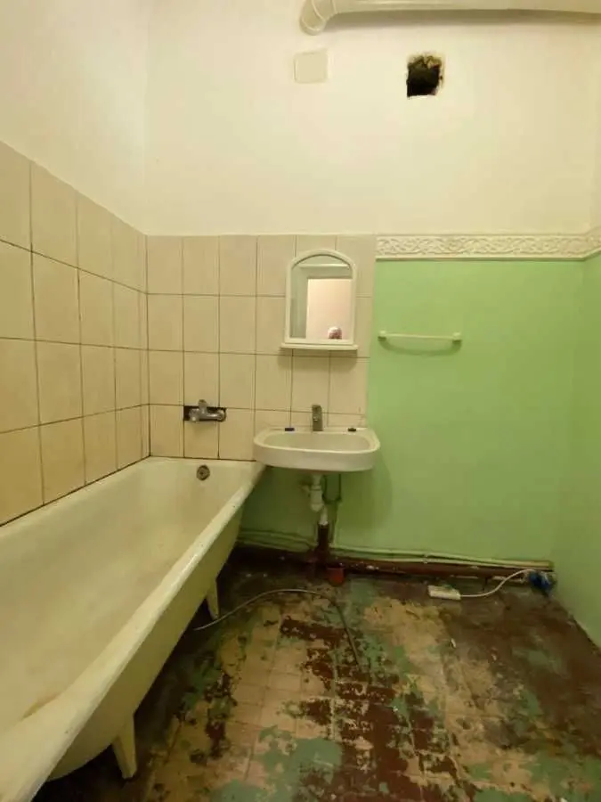 Фото Selling a 3-room apartment, 62.1 sq.m., Peremohy Street 4 Kyiv, price: 85000 USD, code 9005