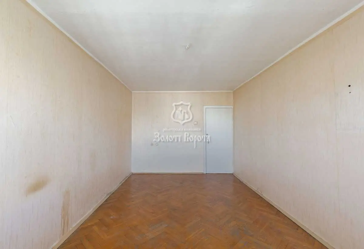 Фото Selling a 4-room apartment, 95 sq.m., Florentsii Street 5 Kyiv, price: 95000 USD, code 9007