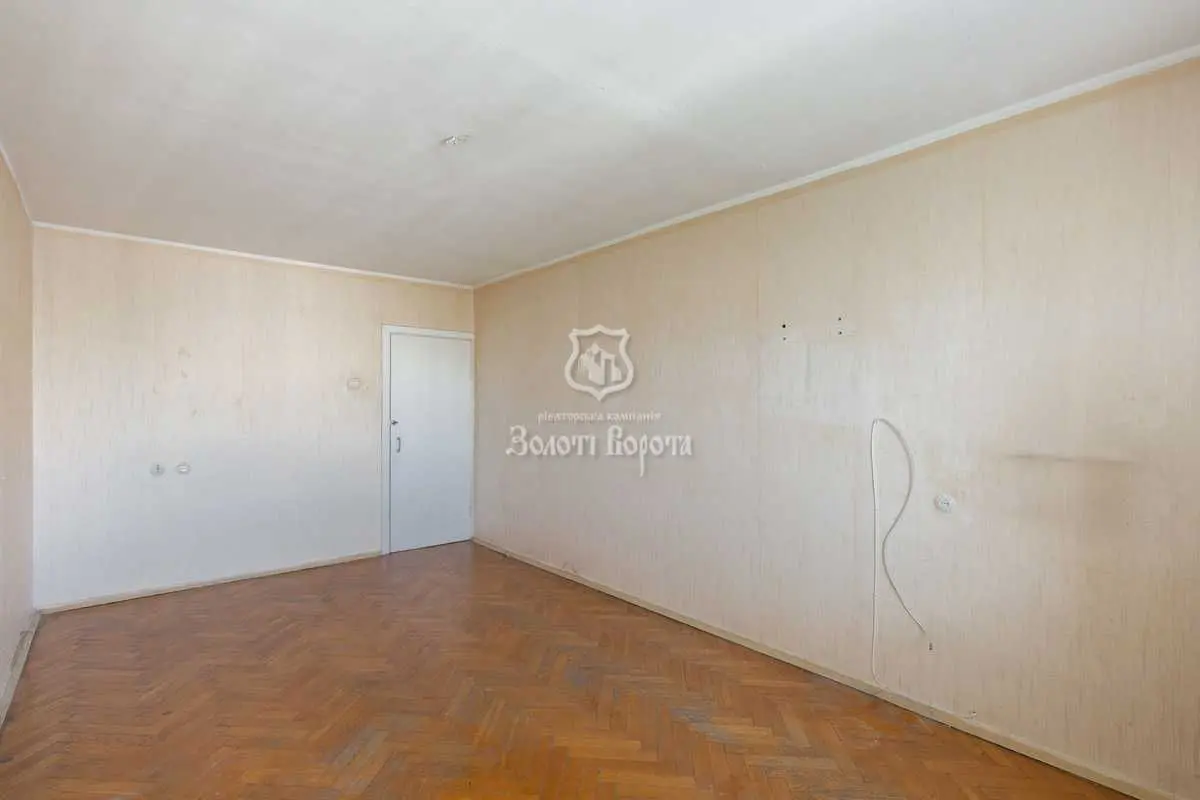 Фото Selling a 4-room apartment, 95 sq.m., Florentsii Street 5 Kyiv, price: 95000 USD, code 9007