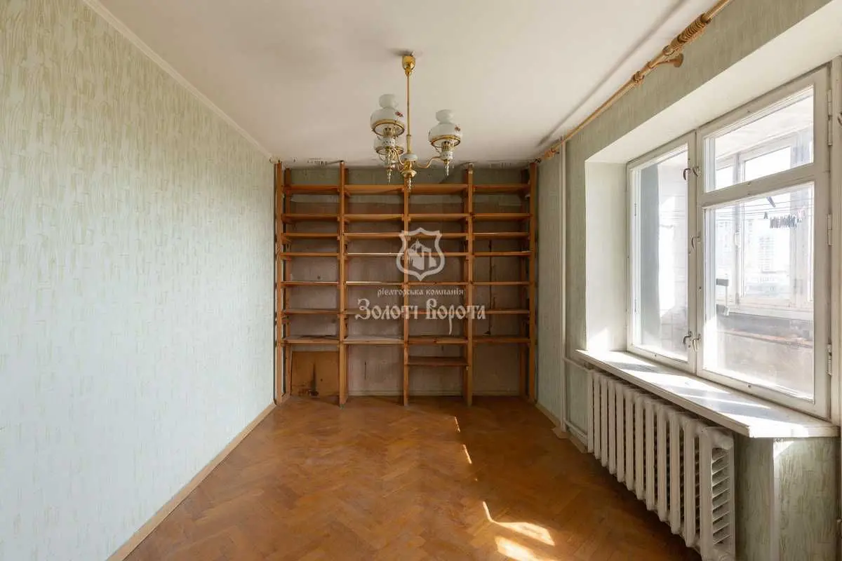 Фото Selling a 4-room apartment, 95 sq.m., Florentsii Street 5 Kyiv, price: 95000 USD, code 9007