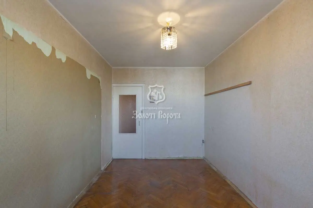 Фото Selling a 4-room apartment, 95 sq.m., Florentsii Street 5 Kyiv, price: 95000 USD, code 9007