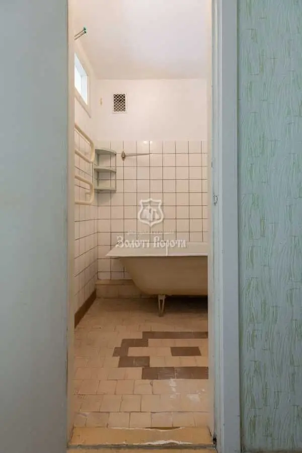 Фото Selling a 4-room apartment, 95 sq.m., Florentsii Street 5 Kyiv, price: 95000 USD, code 9007