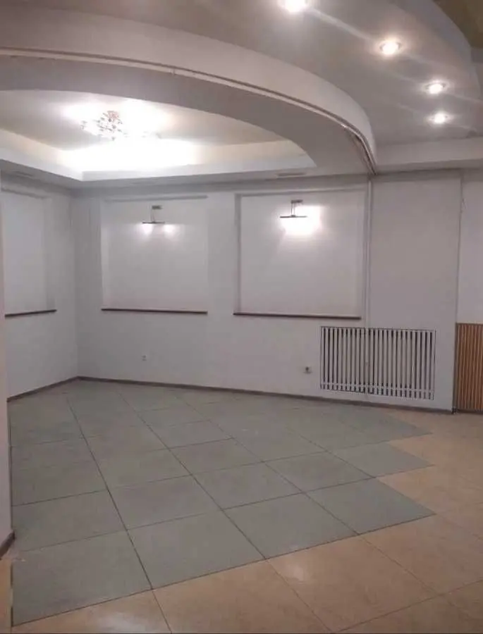 Фото Продаю офіс, 140 кв. м, Василя Порика просп. 7б Київ, ціна: 129000 USD, код 9009