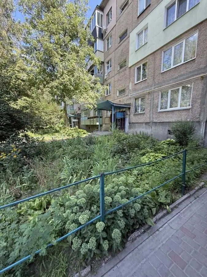 Фото Selling a 2-room apartment, 44.3 sq.m., Narbut Street 158 Cherkasy, price: 55000 USD, code 9012