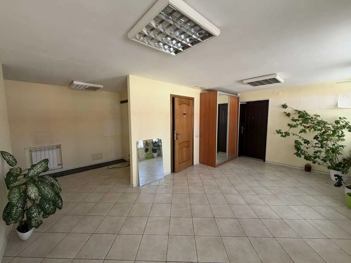 Фото Арендовать офис, Ярославская ул. 6 Киев в долгосрочную аренду, цена: 60000 UAH, код 9013