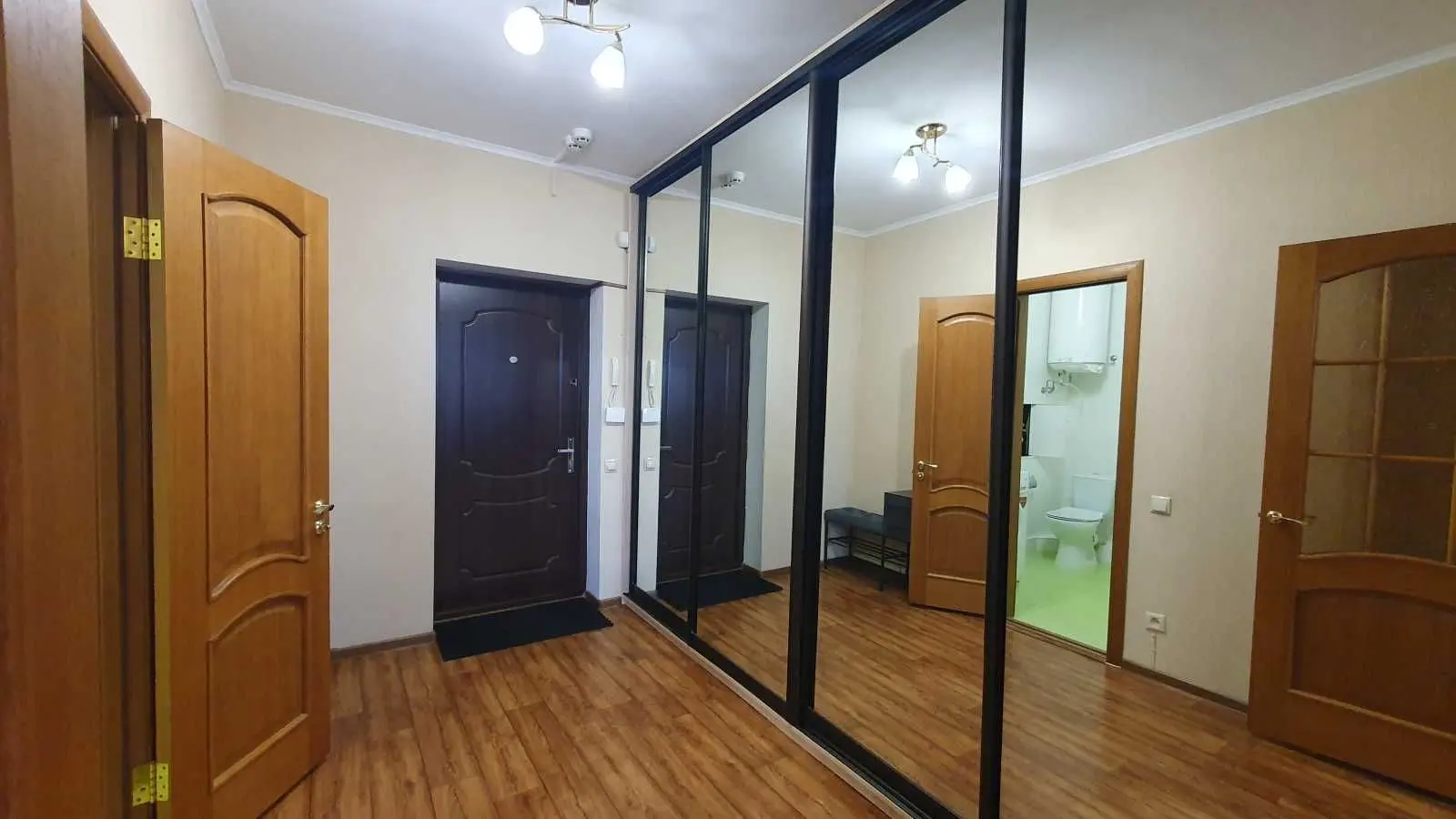 Фото Зняти 1 кімнатну квартиру, Воскресенська вул. 12Б Київ в довгострокову оренду, ціна: 15000 UAH, код 9015