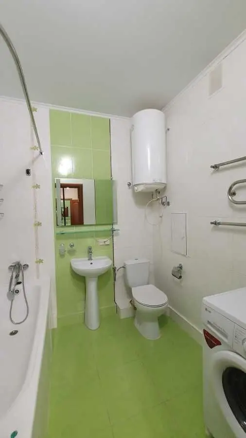 Фото Зняти 1 кімнатну квартиру, Воскресенська вул. 12Б Київ в довгострокову оренду, ціна: 15000 UAH, код 9015