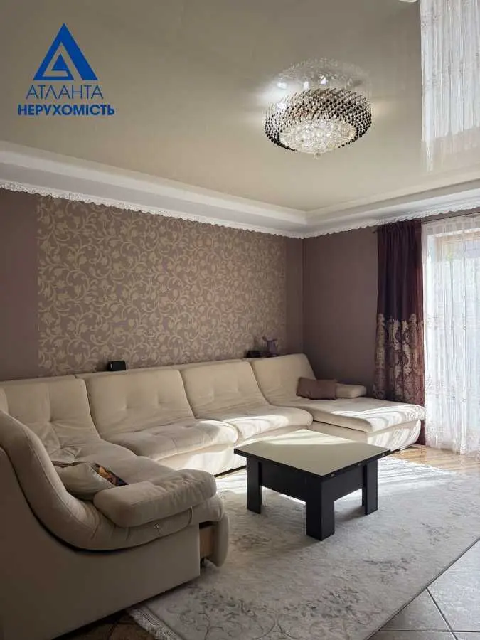 Фото Продаю будинок, 197 кв. м, Миру вул.  Полонка, ціна: 250000 USD, код 9016