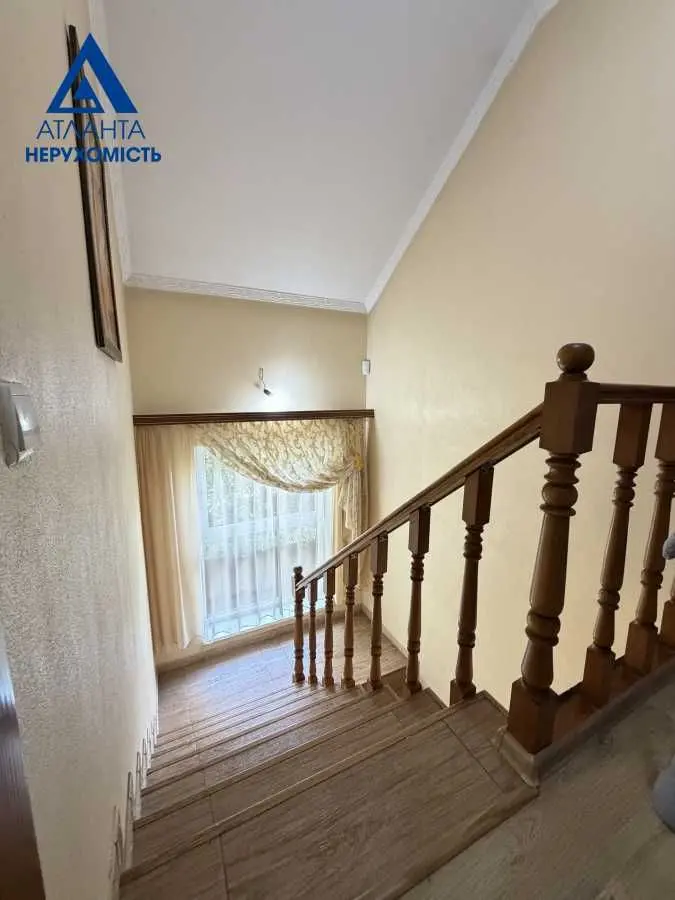Фото Продаю будинок, 197 кв. м, Миру вул.  Полонка, ціна: 250000 USD, код 9016