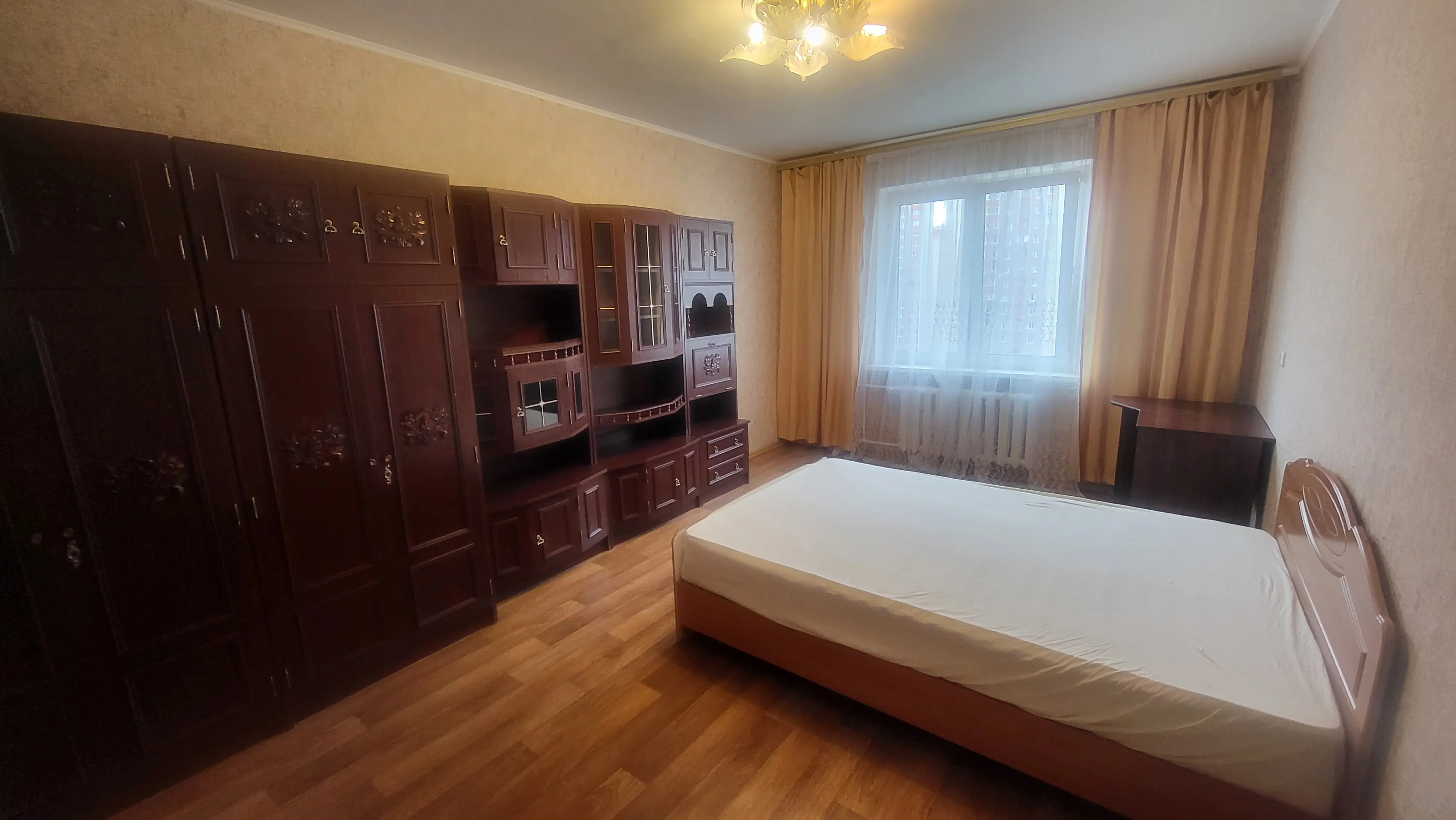 Фото Зняти 1 кімнатну квартиру, Урлівська вул. 38 Київ в довгострокову оренду, ціна: 9500 UAH, код 9021