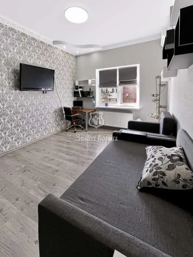 Фото Продаю 1-комнатную квартиру, 32 кв. м, Молодёжная ул. 30а Вишнёвое, цена: 60000 USD, код 9023