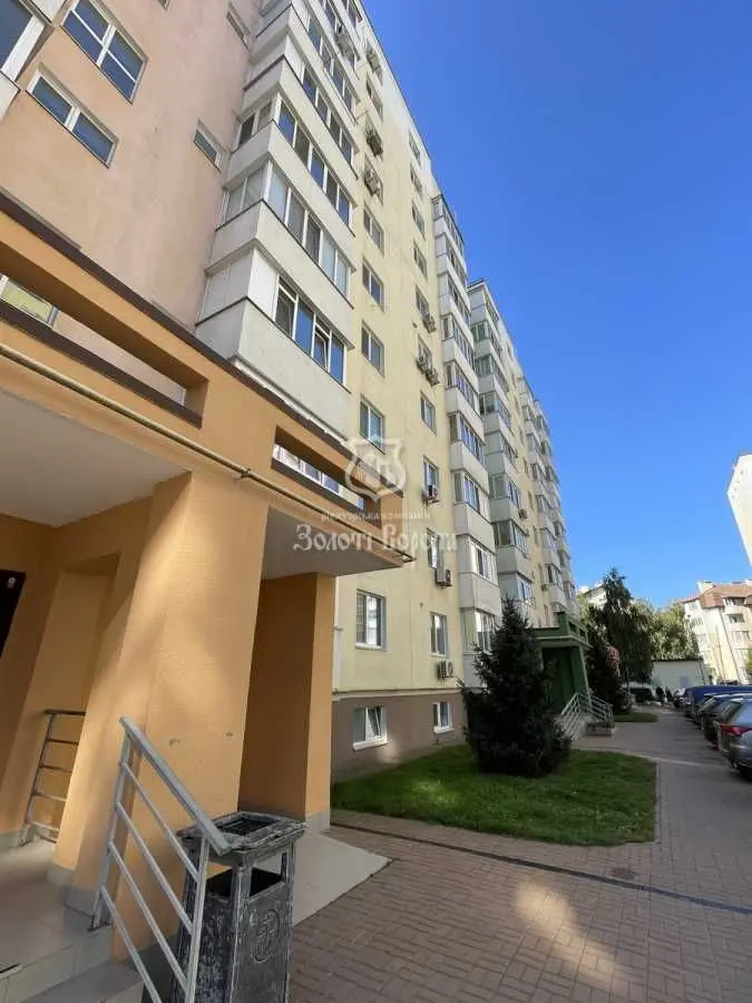 Фото Продаю 1-комнатную квартиру, 32 кв. м, Молодёжная ул. 30а Вишнёвое, цена: 60000 USD, код 9023