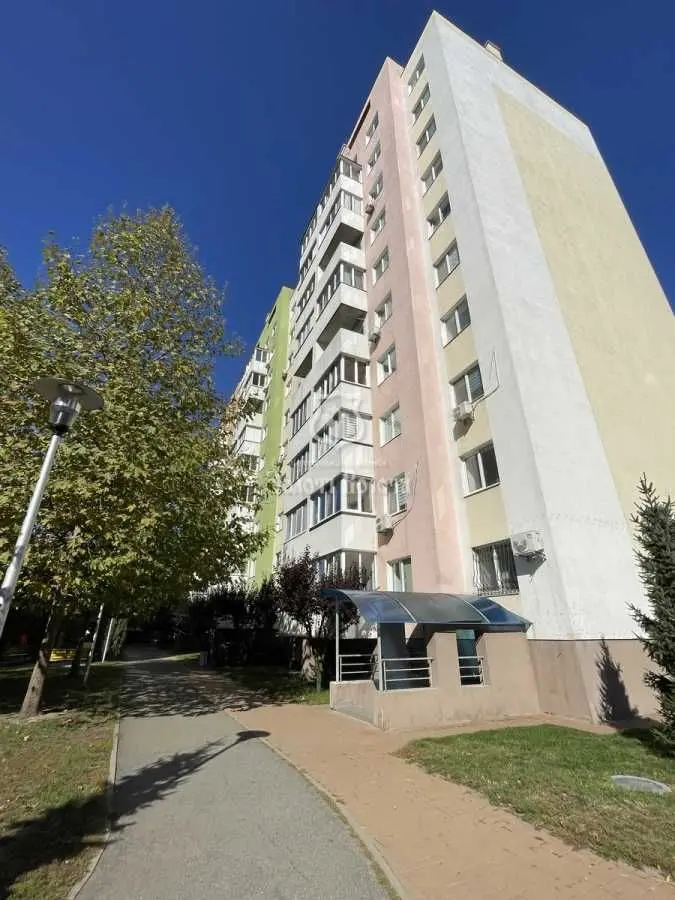 Фото Продаю 1-комнатную квартиру, 32 кв. м, Молодёжная ул. 30а Вишнёвое, цена: 60000 USD, код 9023