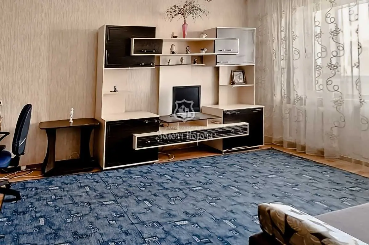 Фото Продаю 1-комнатную квартиру, 42.2 кв. м, Милославская ул. 31б Киев, цена: 54000 USD, код 9024