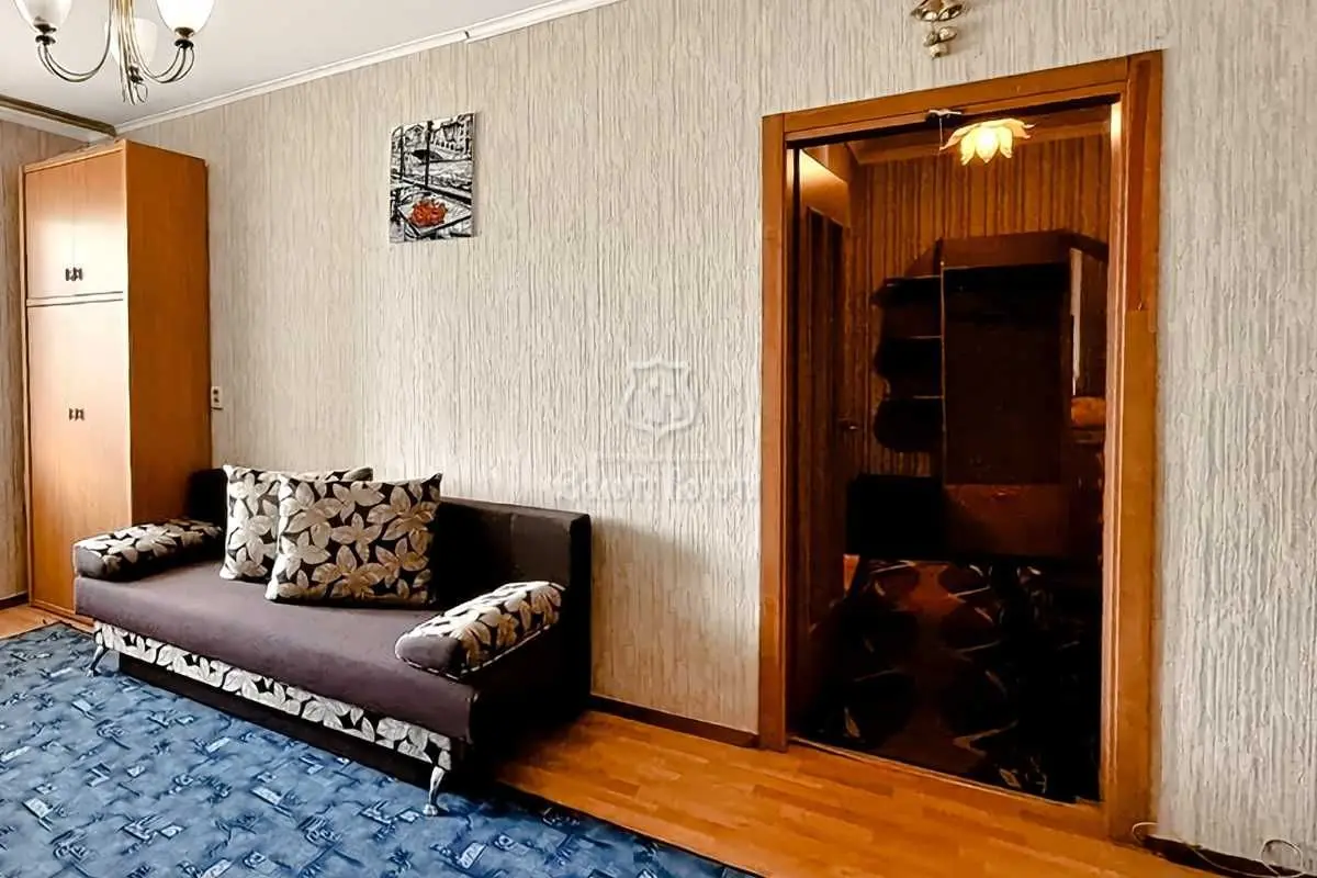 Фото Продаю 1-комнатную квартиру, 42.2 кв. м, Милославская ул. 31б Киев, цена: 54000 USD, код 9024