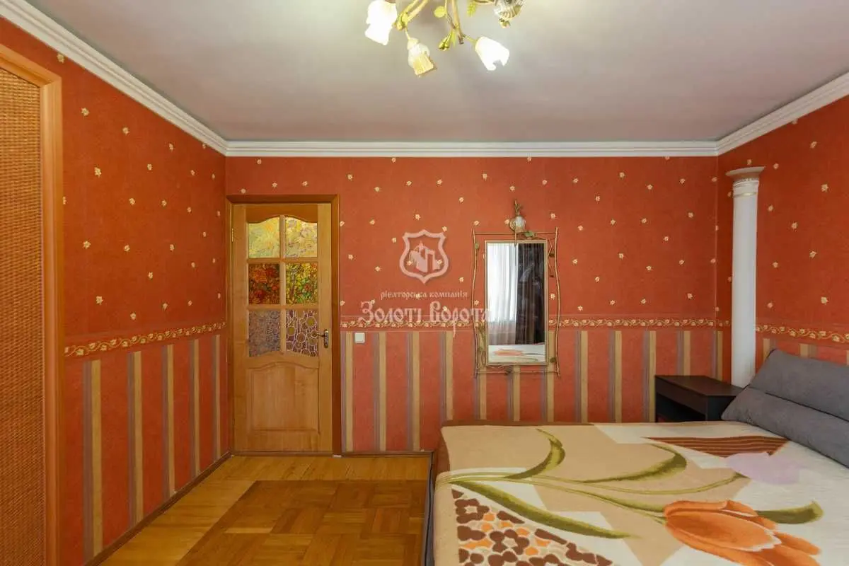 Фото Продаю 3 кімнатну квартиру, 72 кв. м, Антоновича вул. (Горького) 104 Київ, ціна: 120000 USD, код 9027