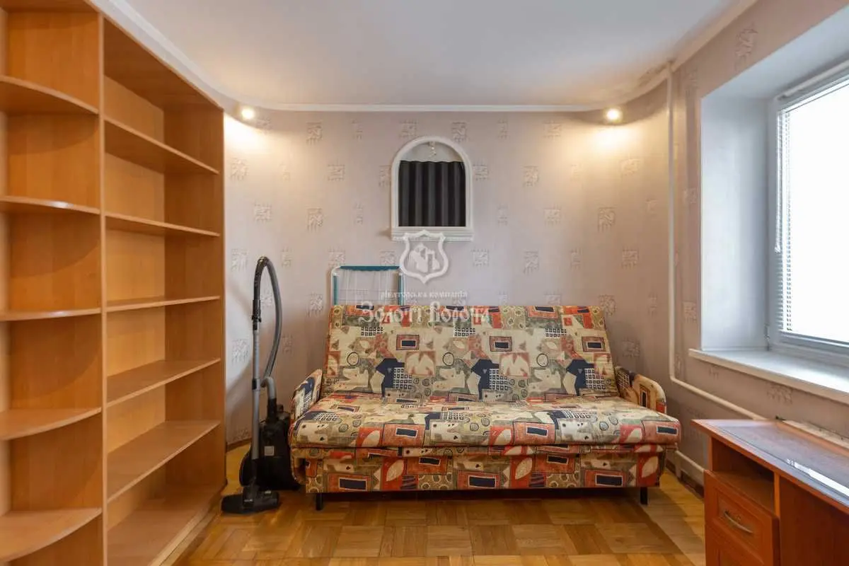 Фото Продаю 3 кімнатну квартиру, 72 кв. м, Антоновича вул. (Горького) 104 Київ, ціна: 120000 USD, код 9027