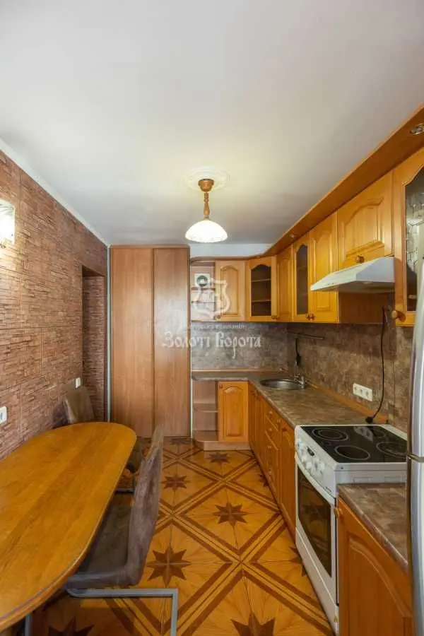 Фото Продаю 3 кімнатну квартиру, 72 кв. м, Антоновича вул. (Горького) 104 Київ, ціна: 120000 USD, код 9027