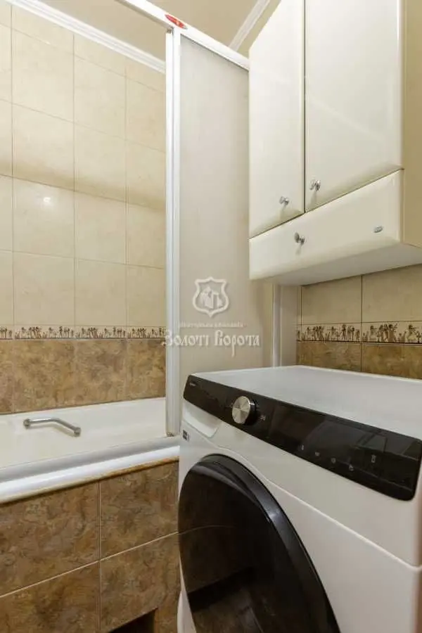 Фото Продаю 3 кімнатну квартиру, 72 кв. м, Антоновича вул. (Горького) 104 Київ, ціна: 120000 USD, код 9027