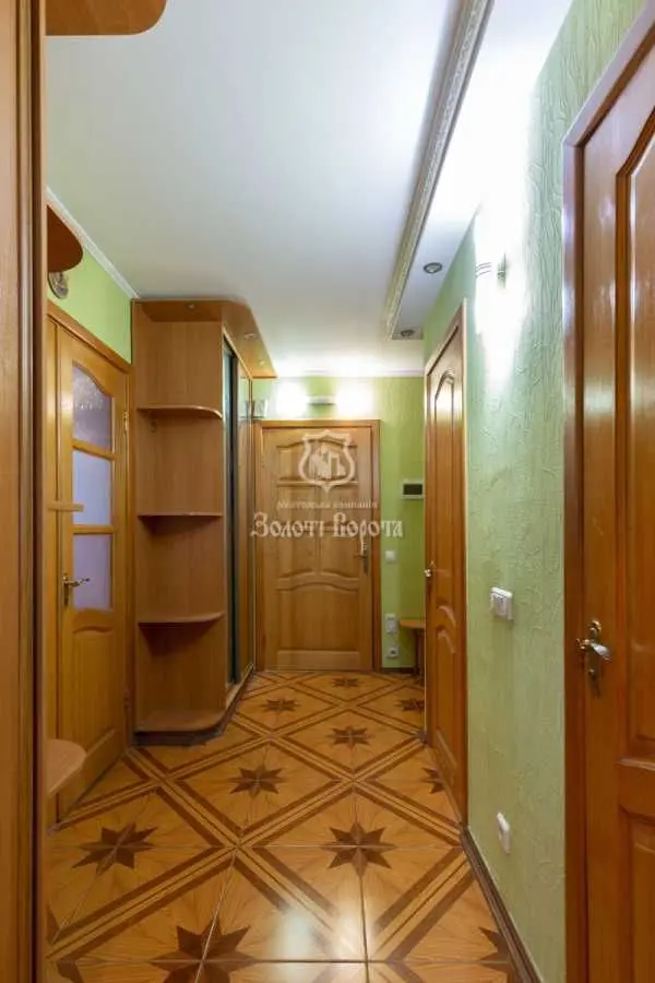 Фото Продаю 3 кімнатну квартиру, 72 кв. м, Антоновича вул. (Горького) 104 Київ, ціна: 120000 USD, код 9027