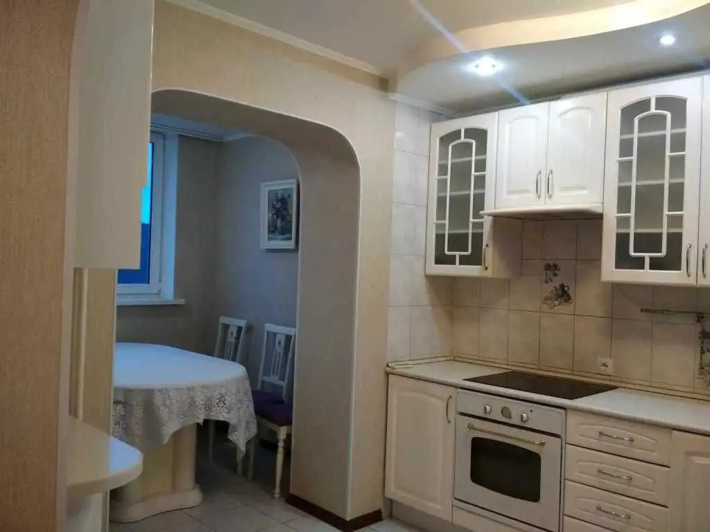 Фото Selling a 3-room apartment, 87 sq.m., Bohatyrska Street 6/1 Kyiv, price: 135000 USD, code 9035