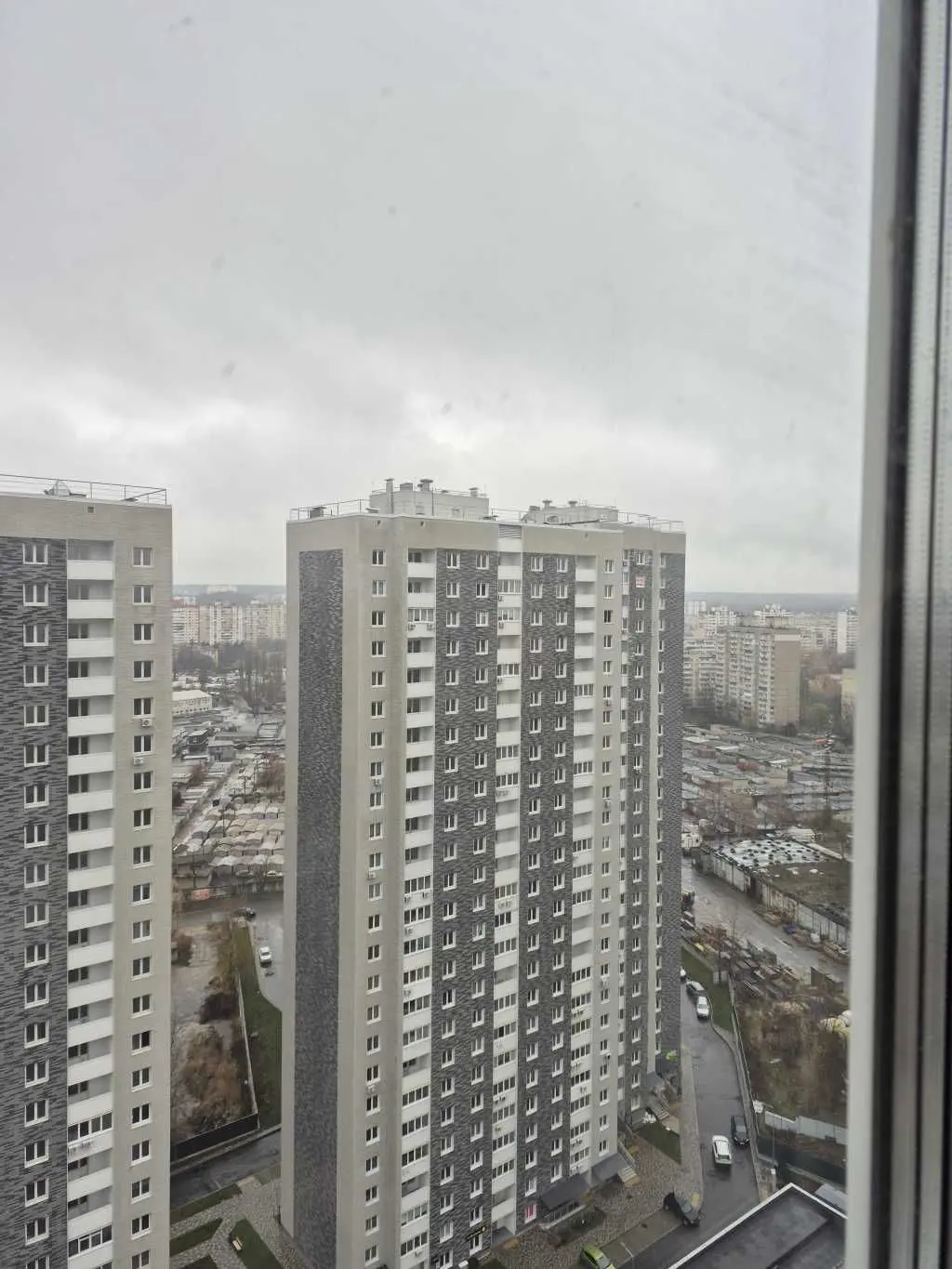 Фото Selling a 1-room apartment, 47 sq.m., Simyi Kulzhenkiv Street (Petra Dehtiarenka Street)  Kyiv, price: 59900 USD, code 9038