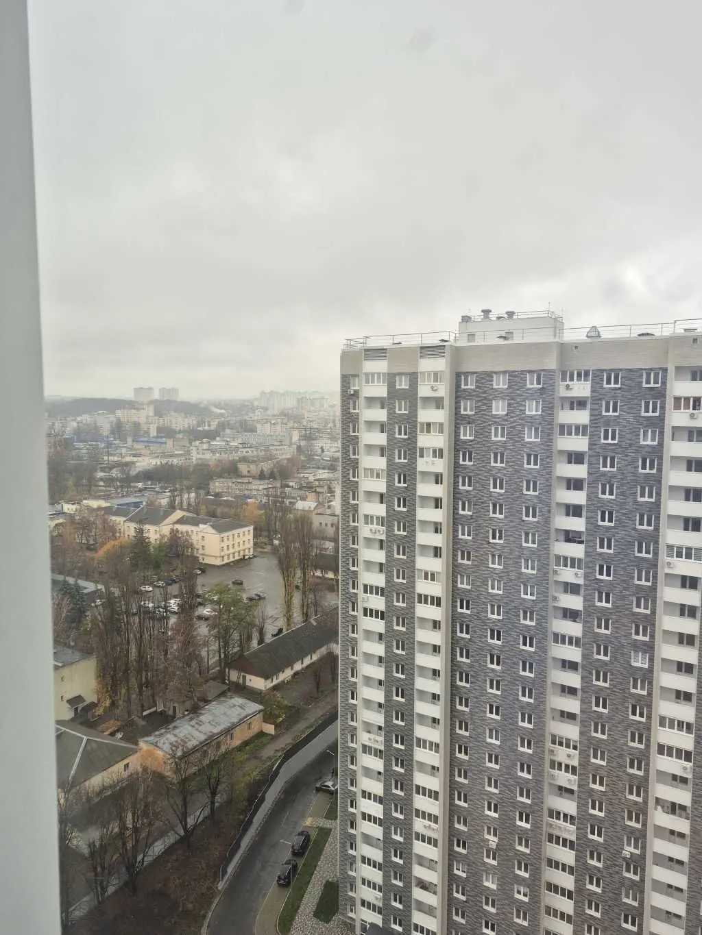 Фото Selling a 1-room apartment, 47 sq.m., Simyi Kulzhenkiv Street (Petra Dehtiarenka Street)  Kyiv, price: 59900 USD, code 9038