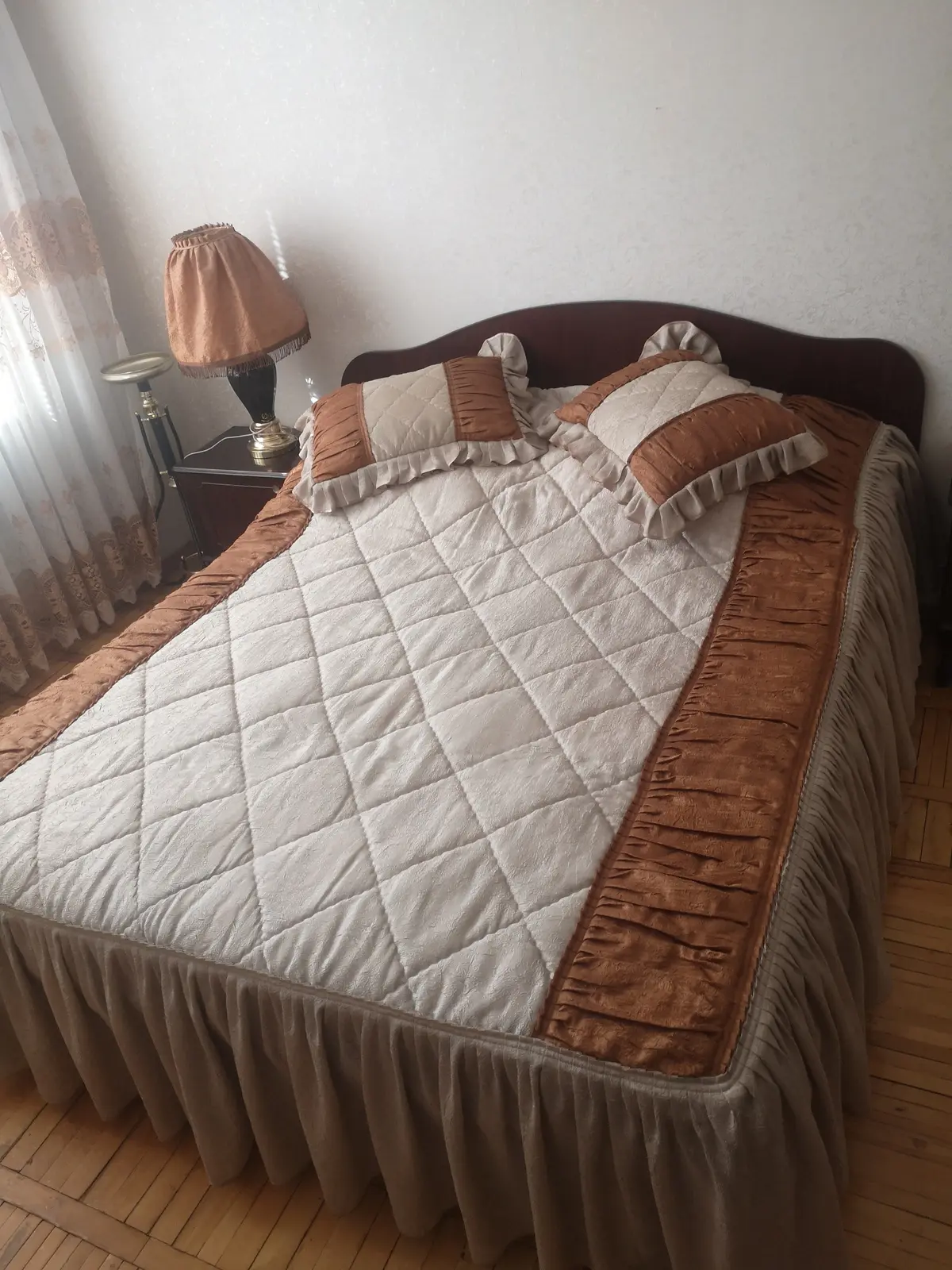 Фото Зняти 2 кімнатну квартиру, Ковпака вул. 4 Київ в довгострокову оренду, ціна: 15000 грн, код 9040