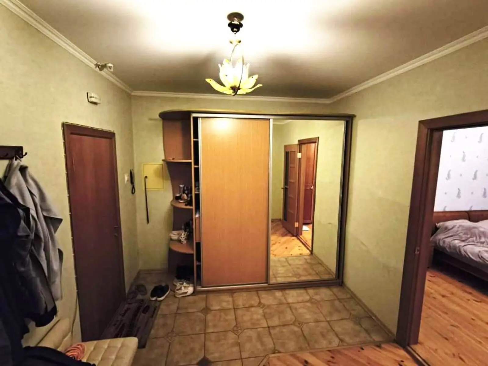 Фото Зняти 2 кімнатну квартиру, Миколи Голего вул. (Лебедєва-Кумача) 5 Київ в довгострокову оренду, ціна: 23000 грн, код 9042