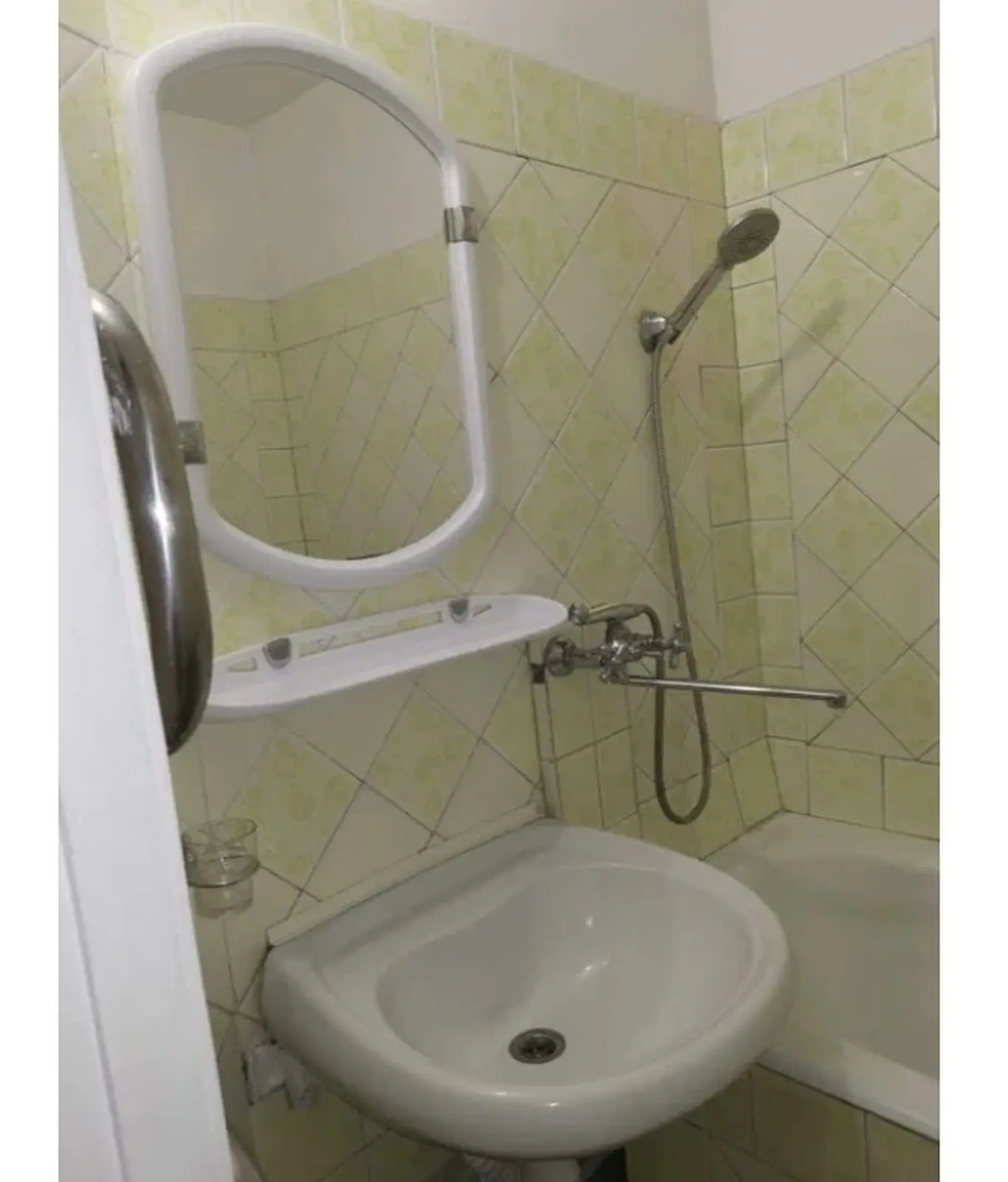 Фото Selling a 2-room apartment, 56 sq.m., Teremkivska Street 3 Kyiv, price: 76000 $, code 9046