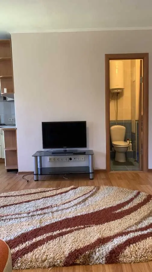 Фото Rent a 1-room apartment, Bratyslavska Street 42 Kyiv for long-term rent, price: 9000 UAH, code 9048