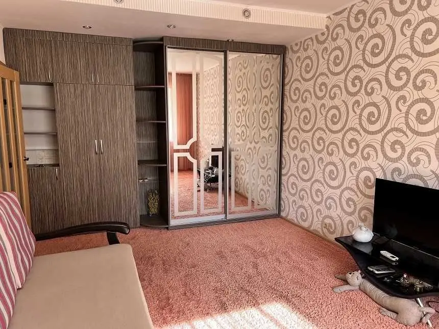 Фото Rent a 1-room apartment, Heroiv Dnipra Street 47 Kyiv for long-term rent, price: 16500 UAH, code 9049