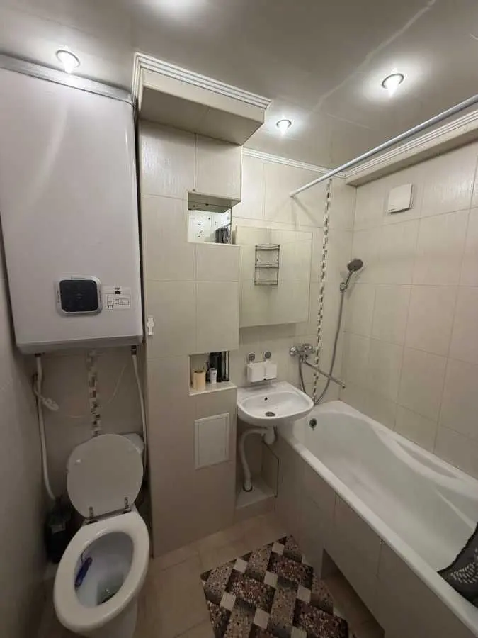 Фото Rent a 3-room apartment, Dniprovska Embarkment 7а Kyiv for long-term rent, price: 14500 UAH, code 9051
