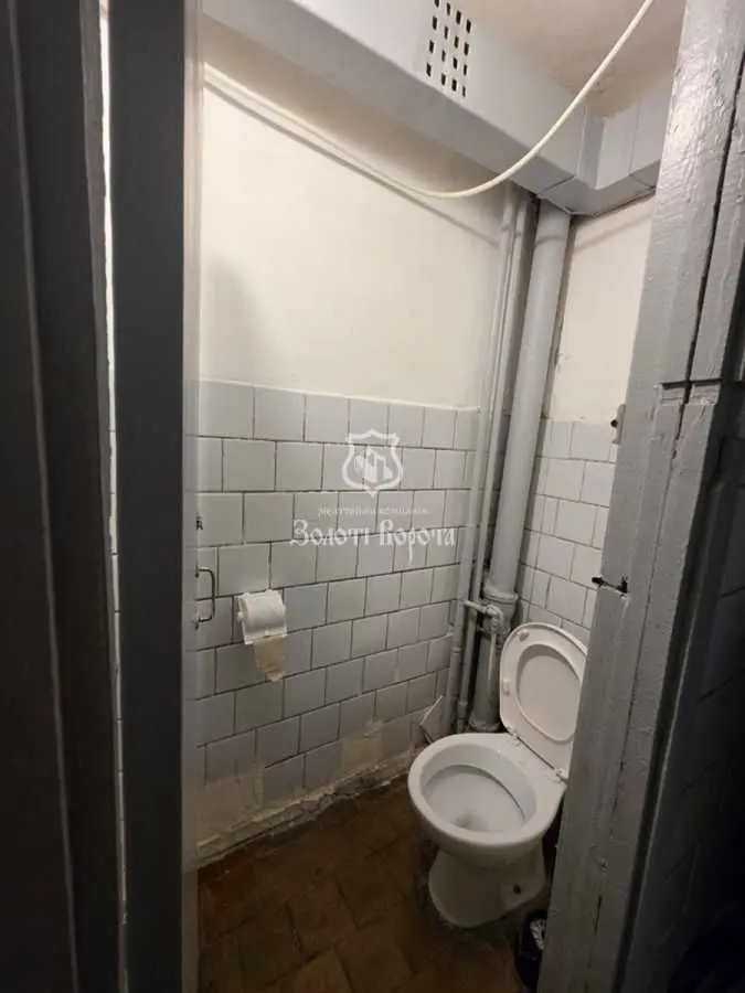 Фото Продаю 8 кімнатну квартиру, 20.31 кв. м, Світлицького вул. 24а Київ, ціна: 18000 USD, код 9058