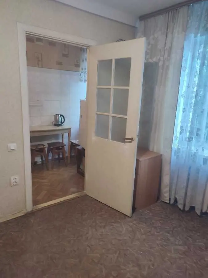 Фото Продаю 1 кімнатну квартиру, 20 кв. м, Пост-Волинська вул. 2/103 Київ, ціна: 27000 USD, код 9060