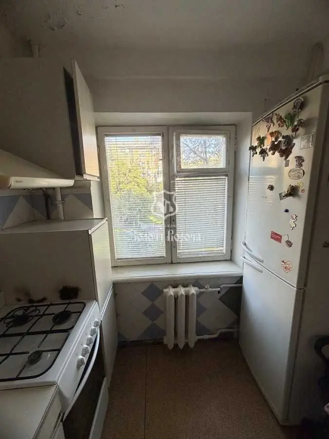Фото Selling a 2-room apartment, 41.7 sq.m., Sobornosti avenue 1в Kyiv, price: 43000 USD, code 9063