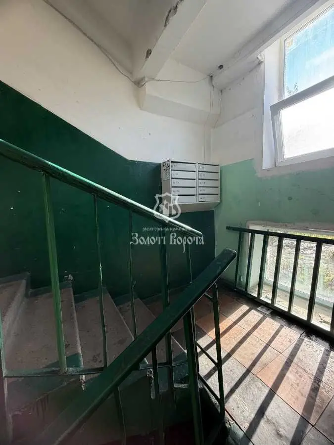 Фото Selling a 2-room apartment, 41.7 sq.m., Sobornosti avenue 1в Kyiv, price: 43000 USD, code 9063