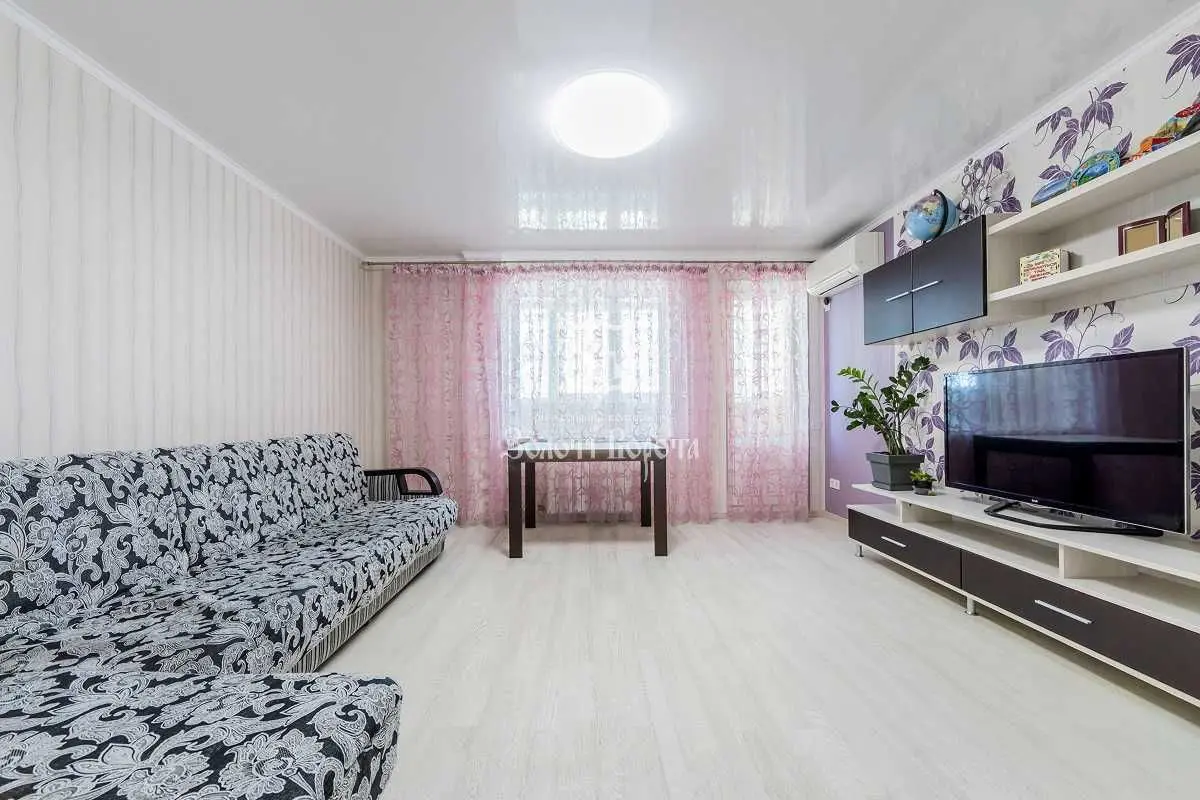 Фото Продаю 3 кімнатну квартиру, 79.7 кв. м, Ярослава Мудрого вул.  Бровари, ціна: 110000 USD, код 9065