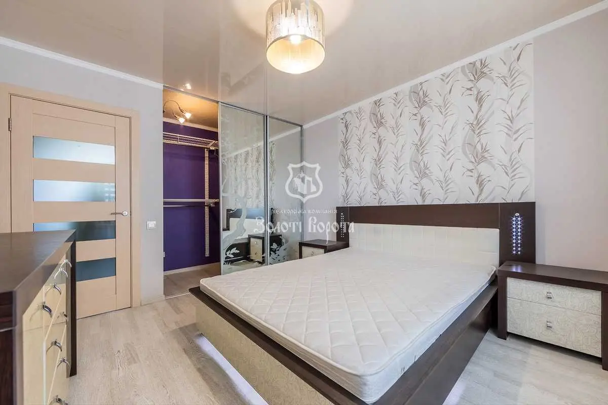 Фото Продаю 3 кімнатну квартиру, 79.7 кв. м, Ярослава Мудрого вул.  Бровари, ціна: 110000 USD, код 9065