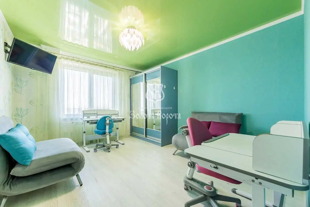 Фото Продаю 3 кімнатну квартиру, 79.7 кв. м, Ярослава Мудрого вул.  Бровари, ціна: 110000 USD, код 9065