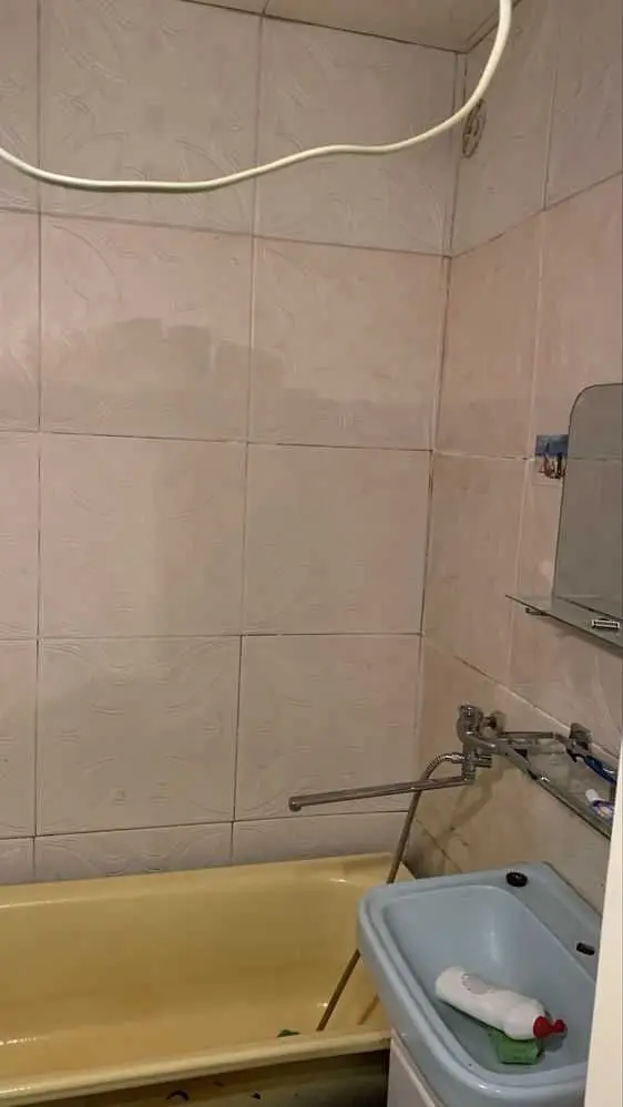 Фото Продаю 2-комнатную квартиру, 50.7 кв. м, Героев Крут ул.  Знаменка, цена: 37000 USD, код 9071