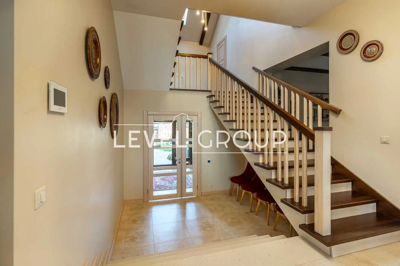 Фото Продаю будинок, 315 кв. м, Осинки вул.  Зазим’я, ціна: 475000 EUR, код 9074