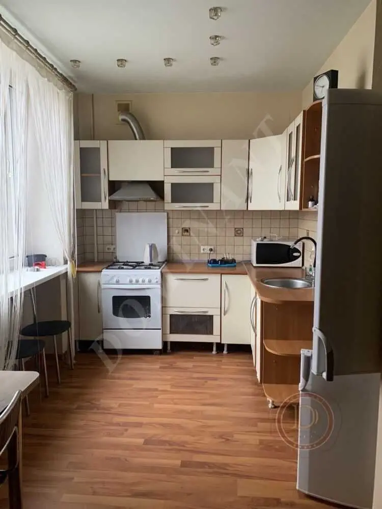 Фото Зняти 2 кімнатну квартиру, Тбіліська вул.  Запоріжжя в довгострокову оренду, ціна: 15000 UAH, код 9075