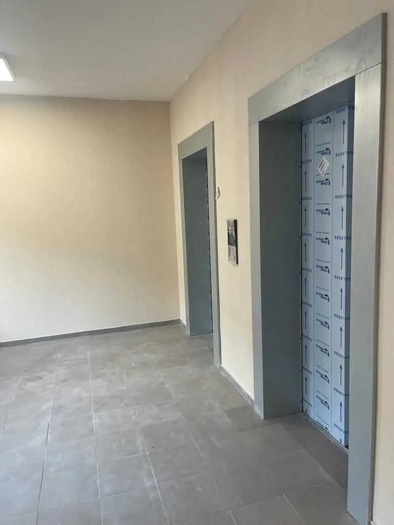 Фото Selling a 2-room apartment, 59 sq.m., Akademika Zabolotnoho Street  Kyiv, price: 85000 USD, code 9092
