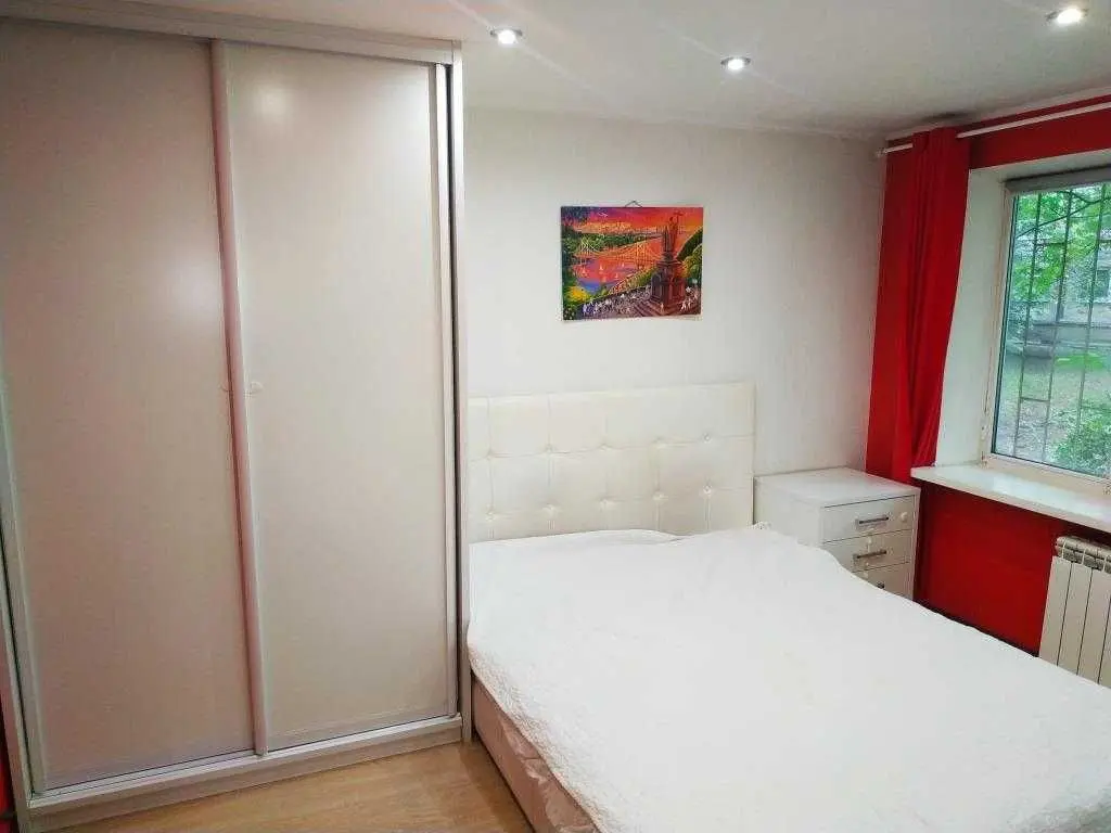 Фото Rent a 2-room apartment, Budivelnykiv Street 12а Kyiv for long-term rent, price: 13500 UAH, code 9096